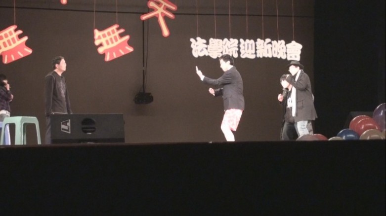 《男生宿舍》上演英雄救美